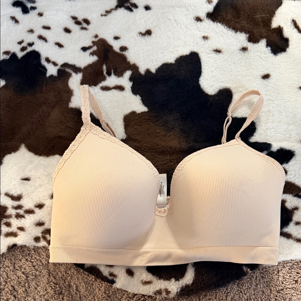 Victoria's Secret Light Beige Bra
